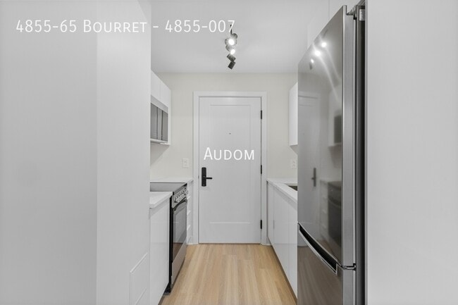 Building Photo - 4855-65 Av Bourret Unit 4855-007