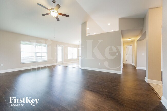 Photo - 1581 Lemon Ave