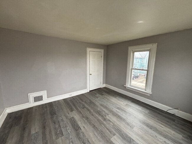 Photo - 111 Eldridge Unidad 2nd floor