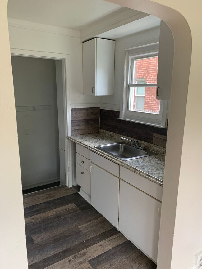 Photo - 2 bed 1.5 bath SFH Now Available!