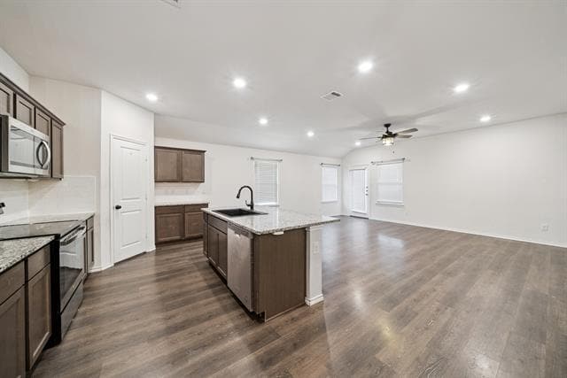 Photo - 809 Farmstead Wy