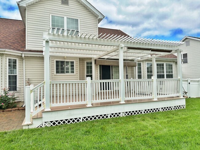 Photo - 6 Savannah Hill Dr