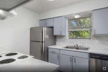 Building Photo - 4027 Briarglen Dr Unit 2 and 3 Rental