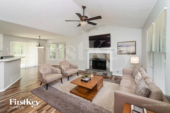 Photo - 45 Collins Ln