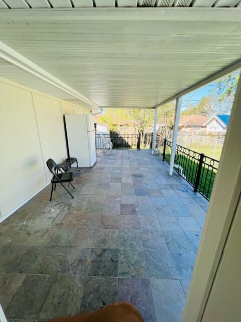 Photo - 208 Dale Ave