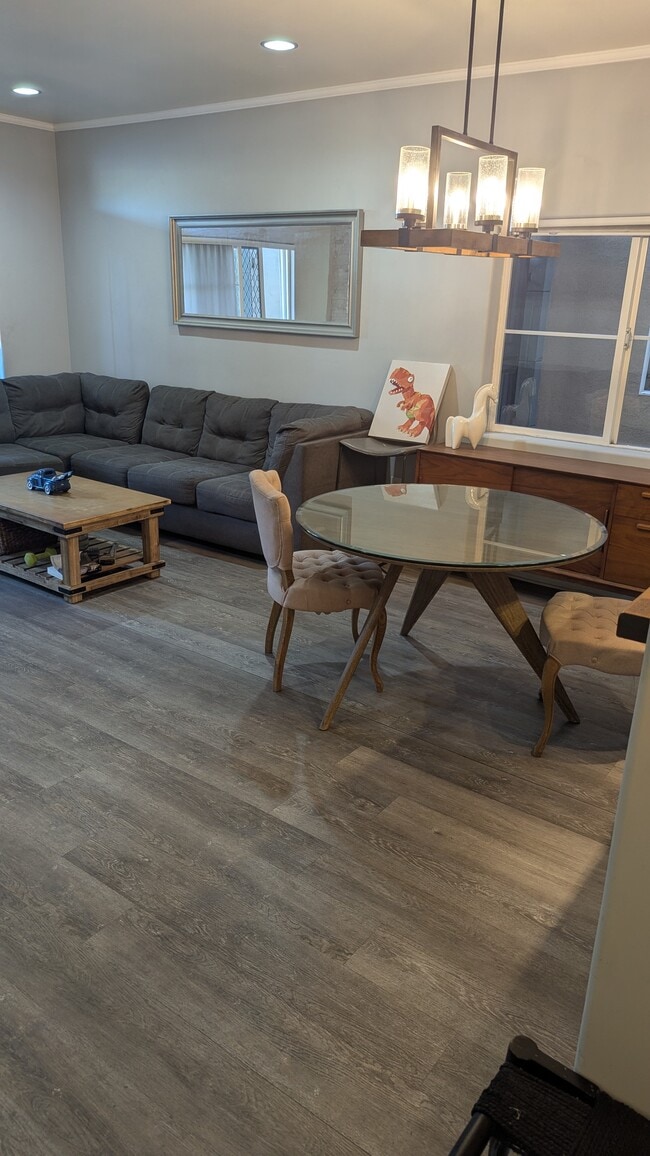 Photo - 3990 Centre St Unit 110