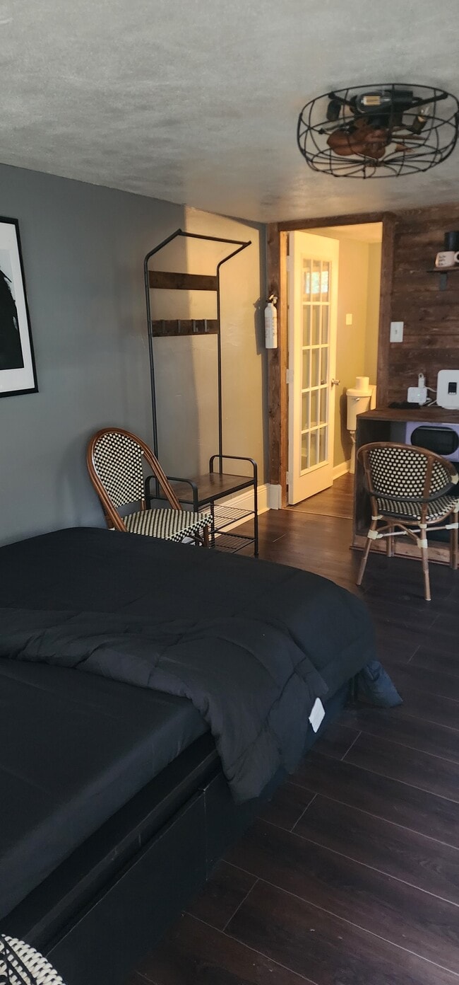 Photo - 3737 Maywood Ave Unit 2