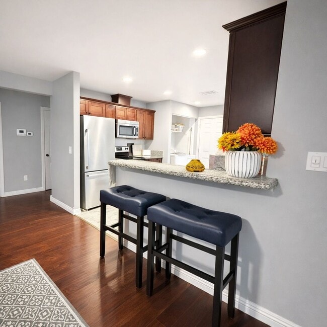 Building Photo - 1040 Canosa Ave