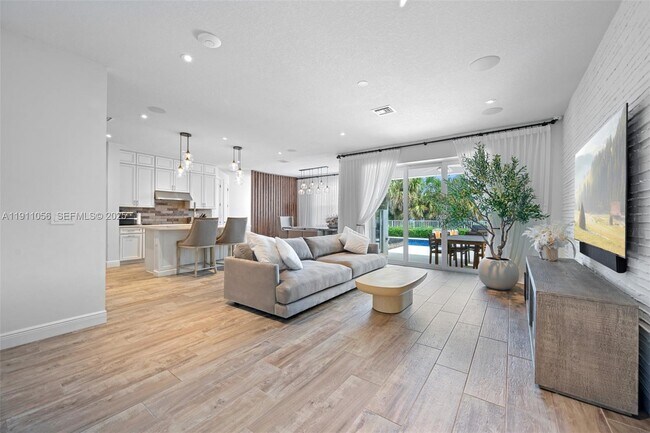 Photo - 1465 Bursera Ter