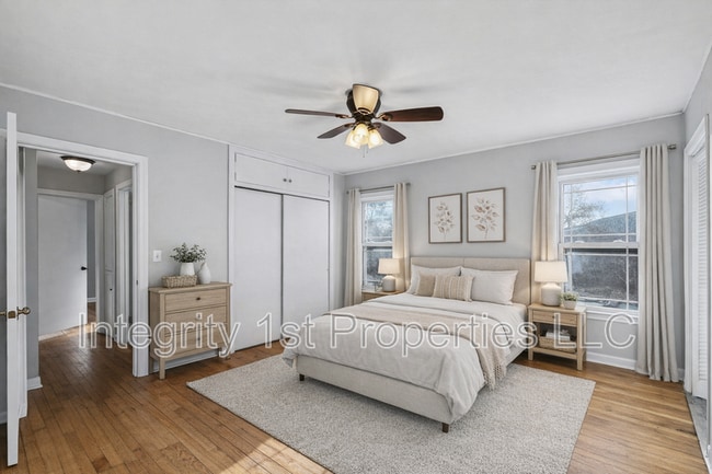 Photo - 211 SE 7th St