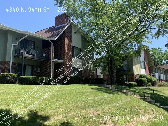 Building Photo - 4340 N 94th St Unit 202