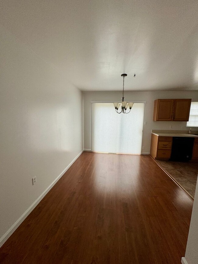 Photo - 809 Rockwood Dr