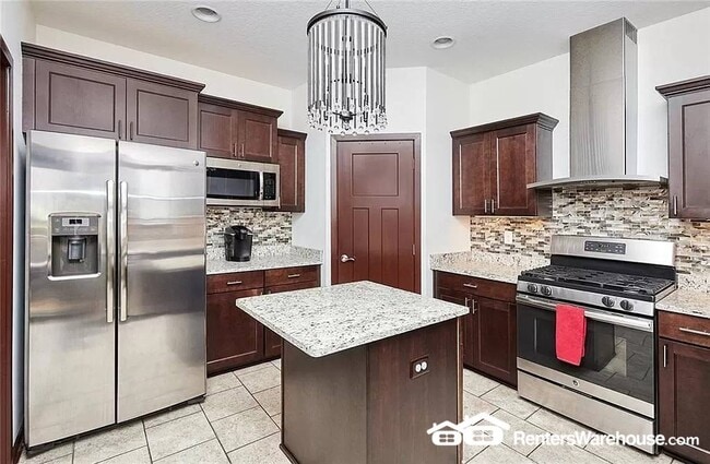 Photo - 254 S 91st St