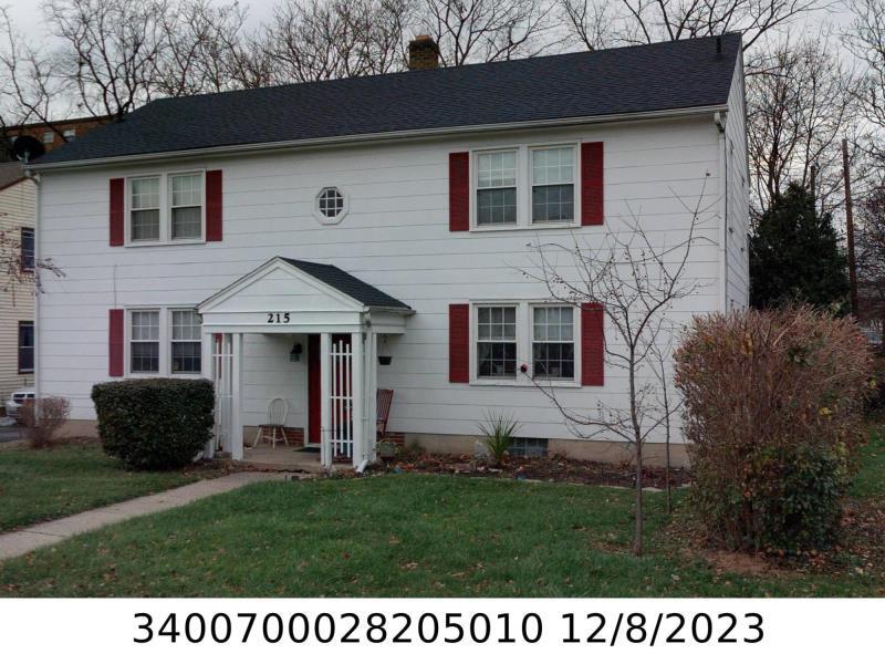 Photo - 215 Saint George Pl