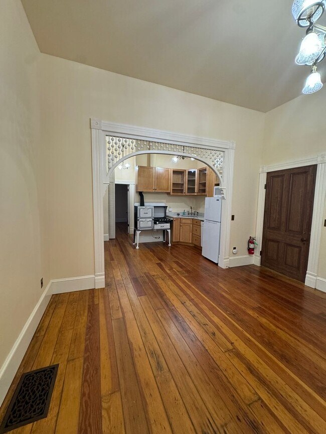 Photo - 110 Richardson St Unit A