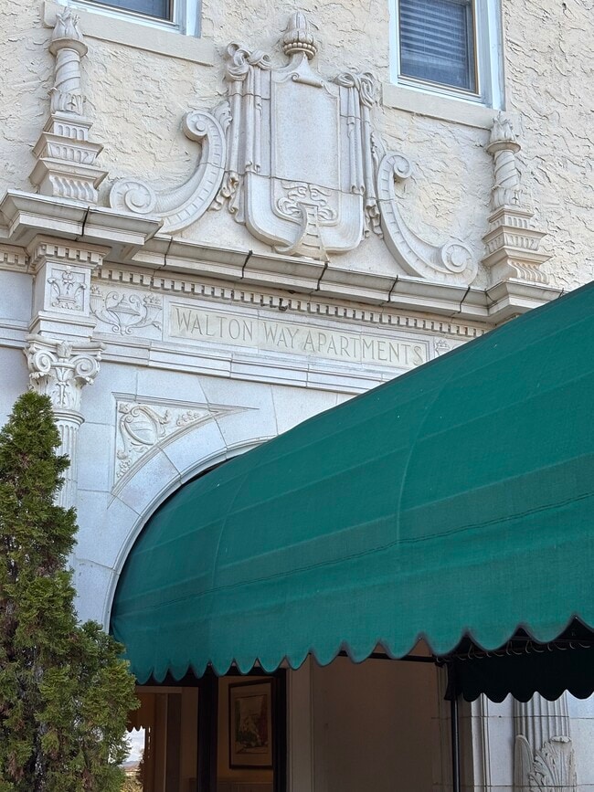 Photo - 2068 Walton Way Unidad 403