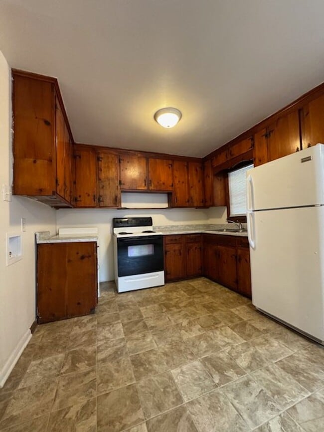 908 N Audubon Ave