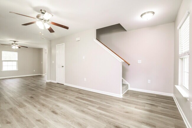 Photo - 8012 Spiderlily Ct