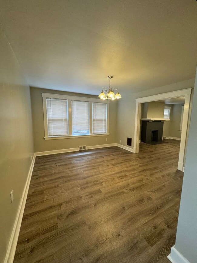Photo - 24 Florence Ave Unidad Floor 1