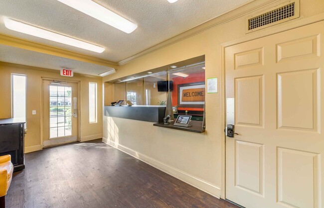 Furnished Studio-Fort Lauderdale - Tamarac
