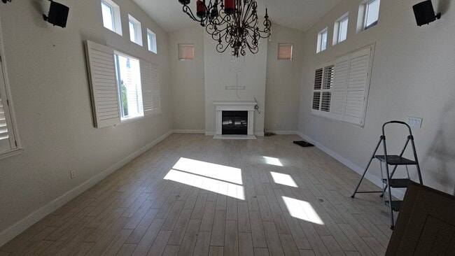 Photo - 6 Farentino Ct