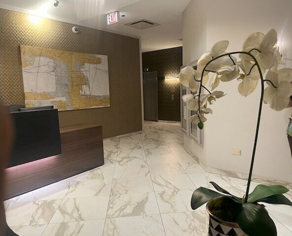 8 W Monroe St Unit 1205