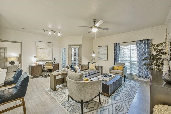 Photo - Up to 3 Weeks Free Rent & a Little Somethi... Unit AA142