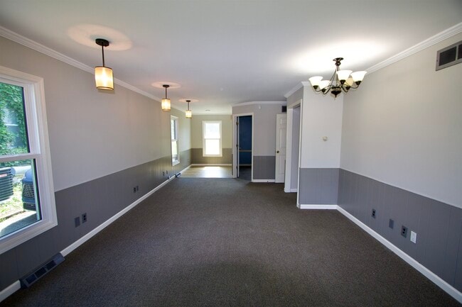 Photo - 123 N Jackson St