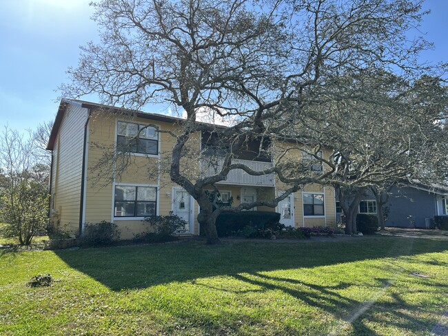 Building Photo - 105 Rio Del Mar St Unit A