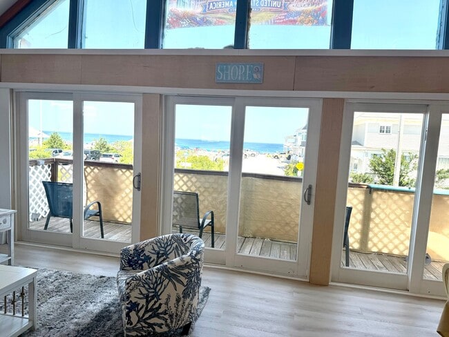 59 Ocean Blvd