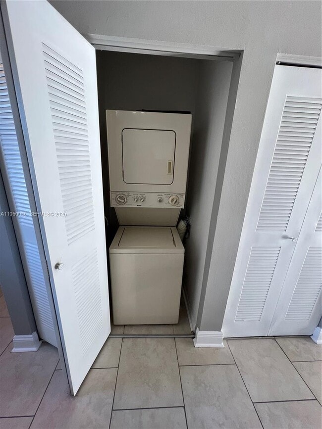 Photo - 5200 NW 31st Ave Unidad 175