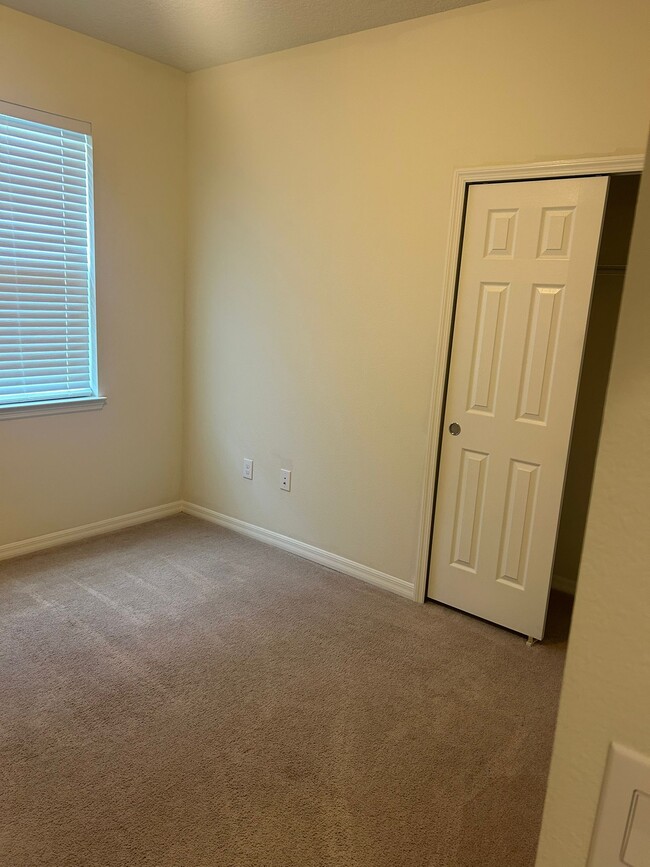Photo - 3520 Starkey Dr