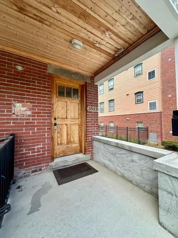 Building Photo - 3533 2nd Ave Rental