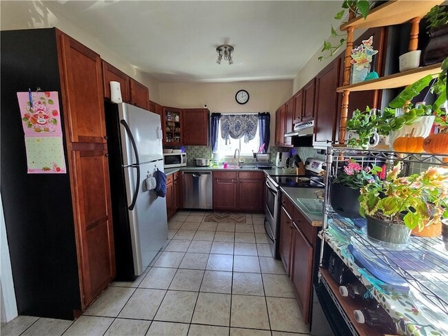 Photo - 3103 Pawtucket Ave