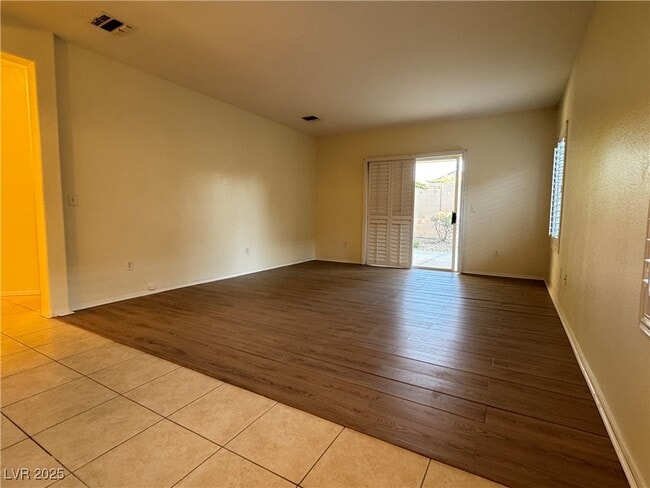 Photo - 3025 Seaford Peak Dr