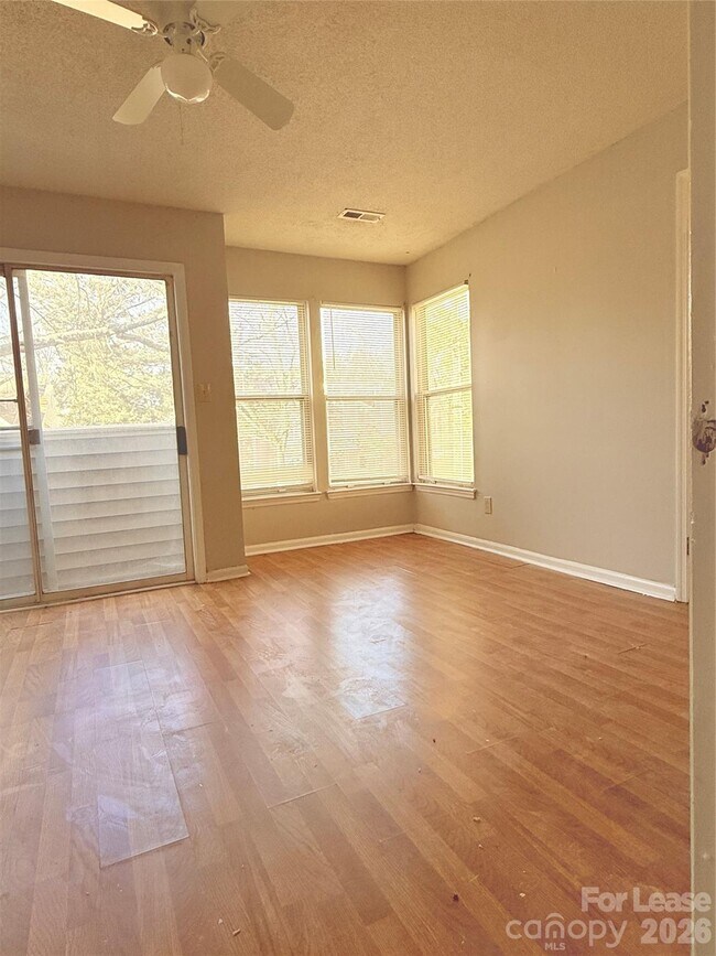 Photo - 9627 Vinca Cir Unit E