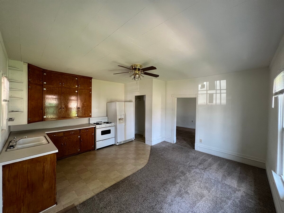 Photo - 81 Linden Ave W Apartments Unit 23