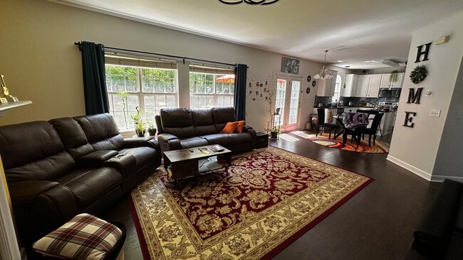 Photo - 8280 Chatham Oaks Dr