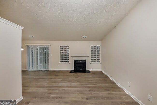 Photo - 1357 Ling Dr