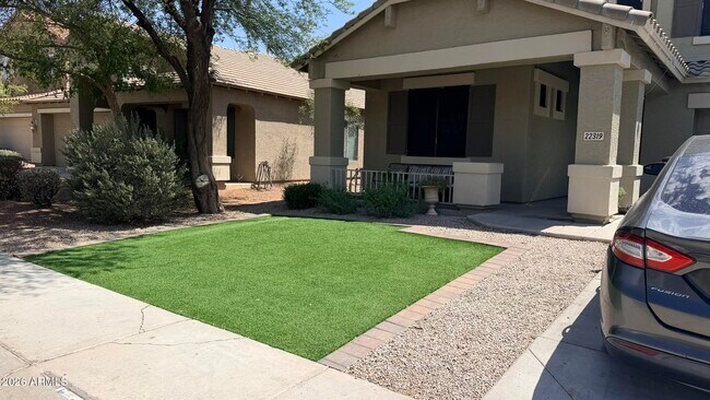 Photo - 22319 Van Der Veen Way