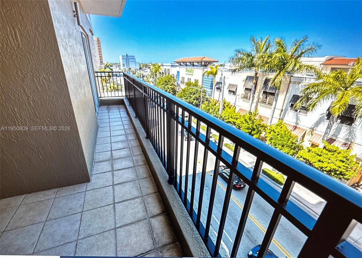 Photo - 120 SW 37th Ave Unit 502