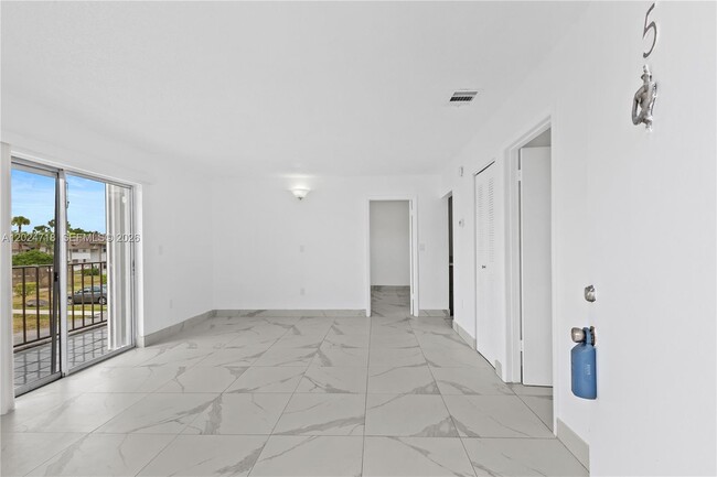 Photo - 7011 SW 129th Ave Unit 5