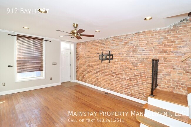 Photo - 2 Bedroom Rowhome w/ Rooftop Deck!