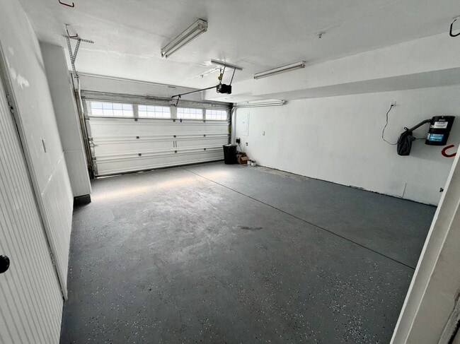 Photo - 154 Moorehead Ave