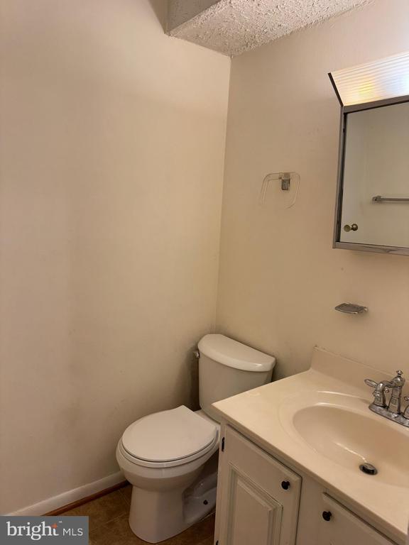 Photo - 238 Cameron St