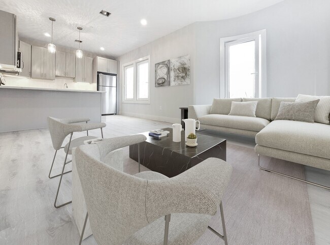 Photo - 190 Paris St