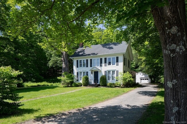 Photo - 16 Under Mountain Rd House