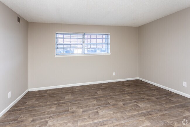 2HAB, 1BA - 750 ft²