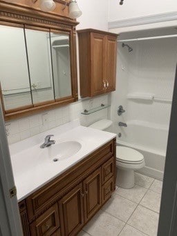 Bath - 1610 Vermont St Unit 1A