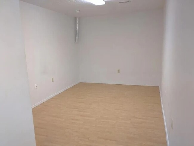 RiverWood Apartments